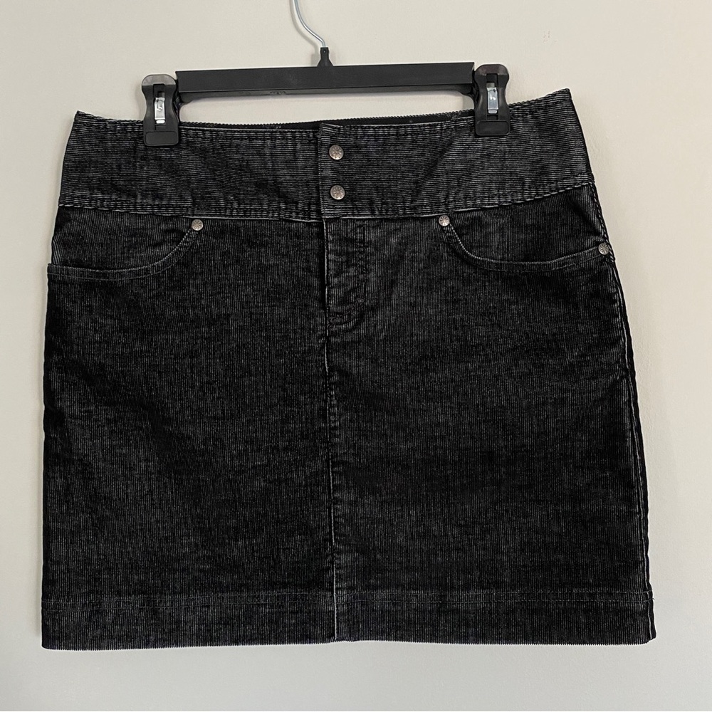 Modest Athleta Charcoal Gray Corduroy Skirt w/ Zipper Pockets Size 8